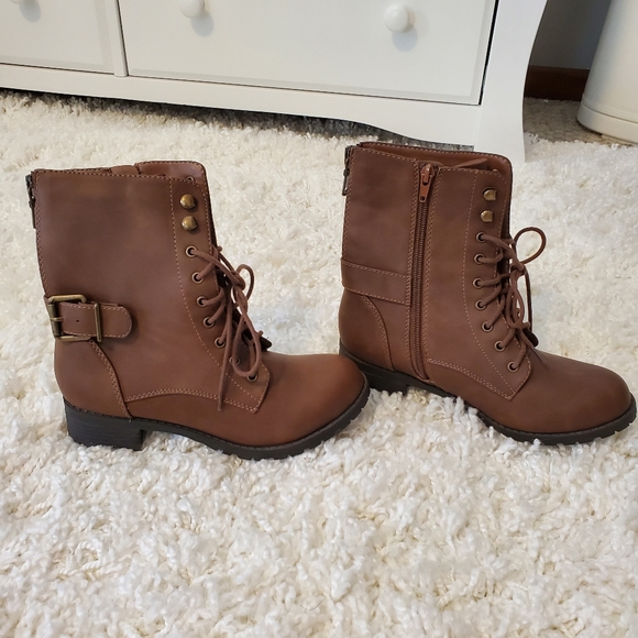 Sold. NWOT  Cognac Combat Boots - Picture 1 of 7
